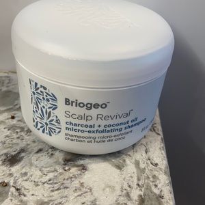 Briogeo Scalp Revival Exfoliating Shampoo